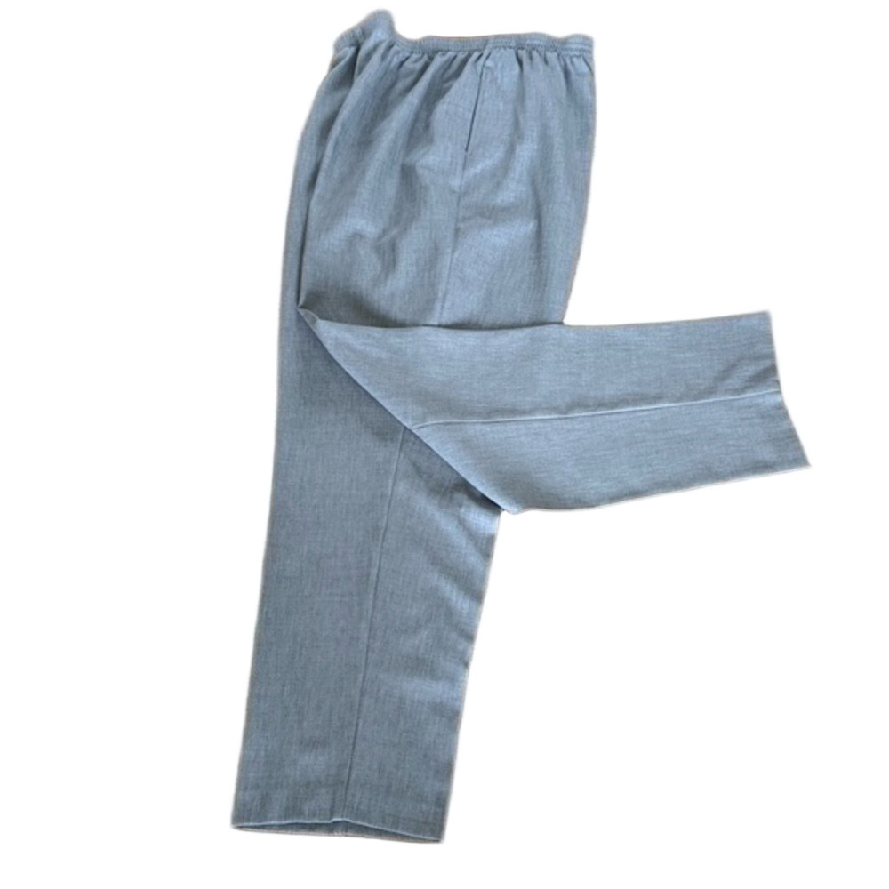 The TOG Shop Women’s Gray Slacks size 18.